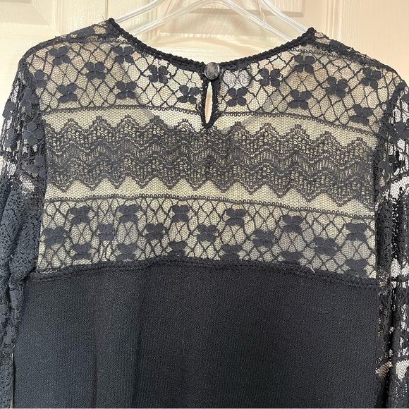 Elaris Handloomed Lace Sweater - Picture 6 of 14
